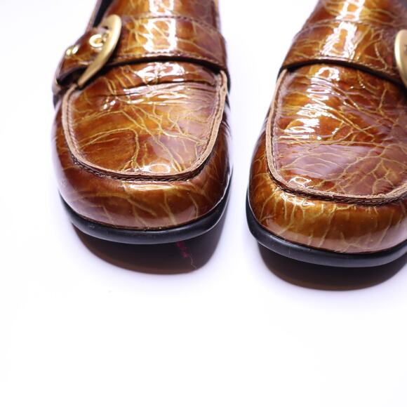 ARAVON Helena Brown Patent Loafers Round Toe Heeled Slip-On Shoe Women's 7.5B - Picture 4 of 9